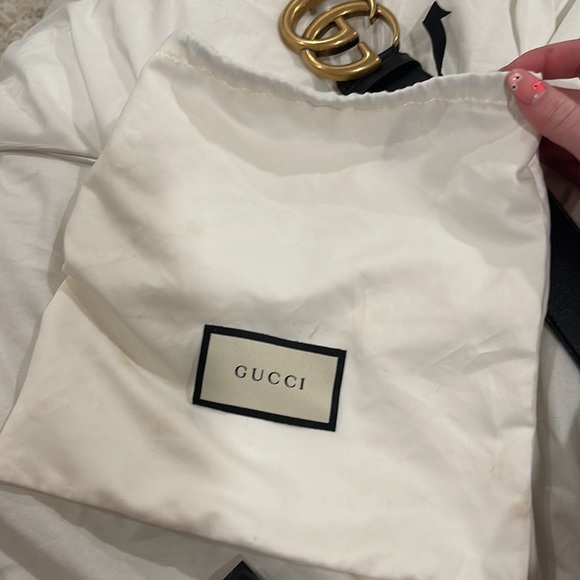 Gucci Black Leather Belt - AUTHENTIC - Picture 4 of 5